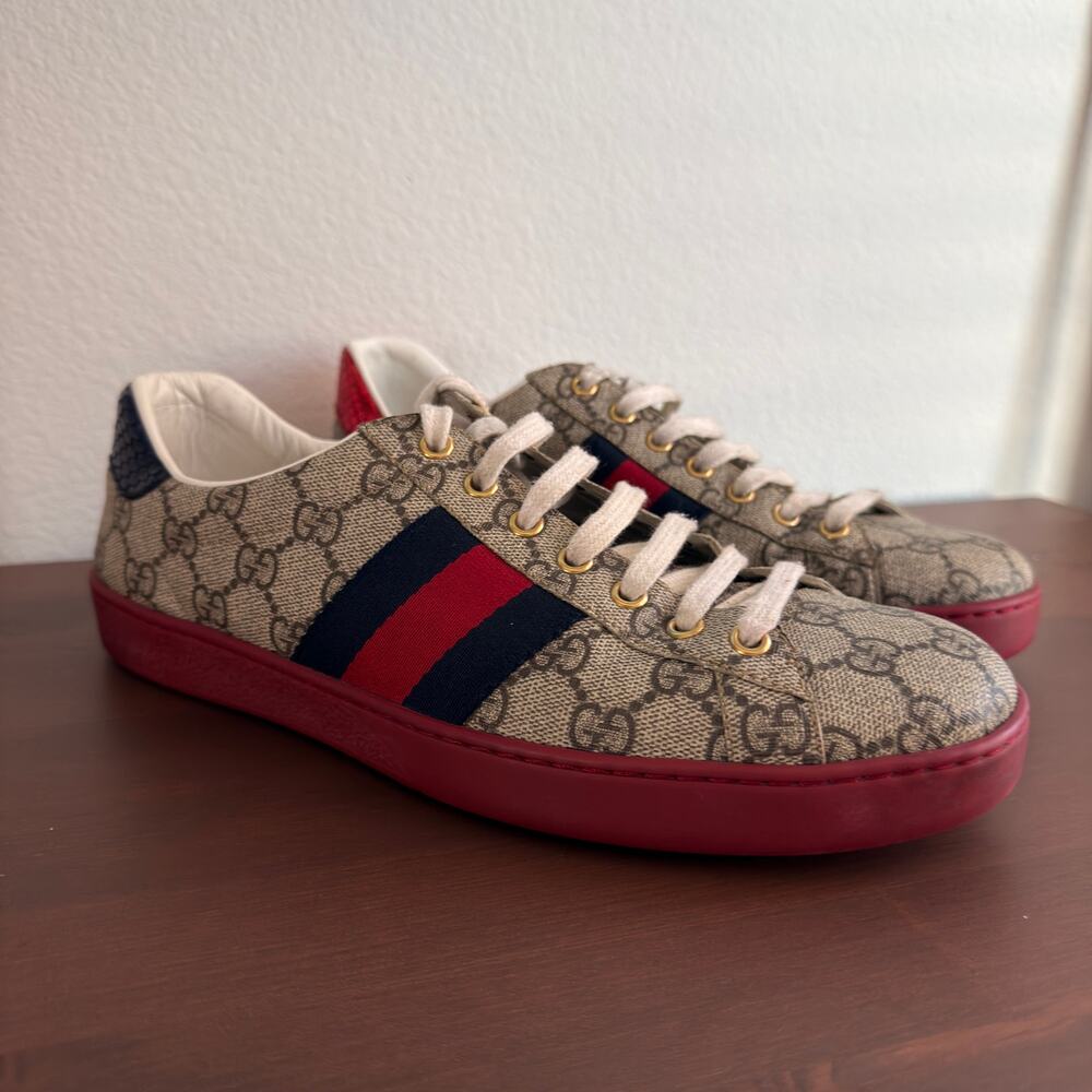 Gucci Ace GG Supreme Low Top Sneakers Beige Red Sole Web Stripe Snake Heel 9